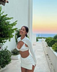 Kader — Kuşadası escort kart görseli